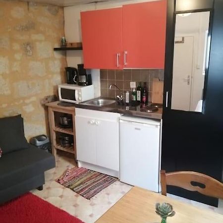 Petit Studio Au Coeur D'Uzes Apartment Exterior foto