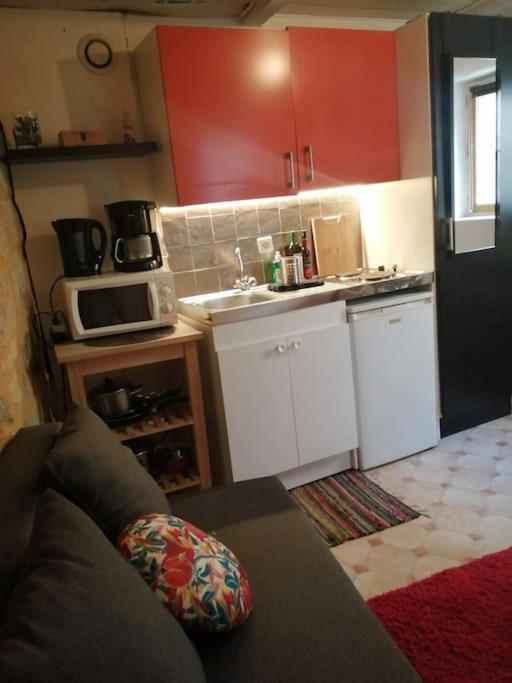 Petit Studio Au Coeur D'Uzes Apartment Exterior foto